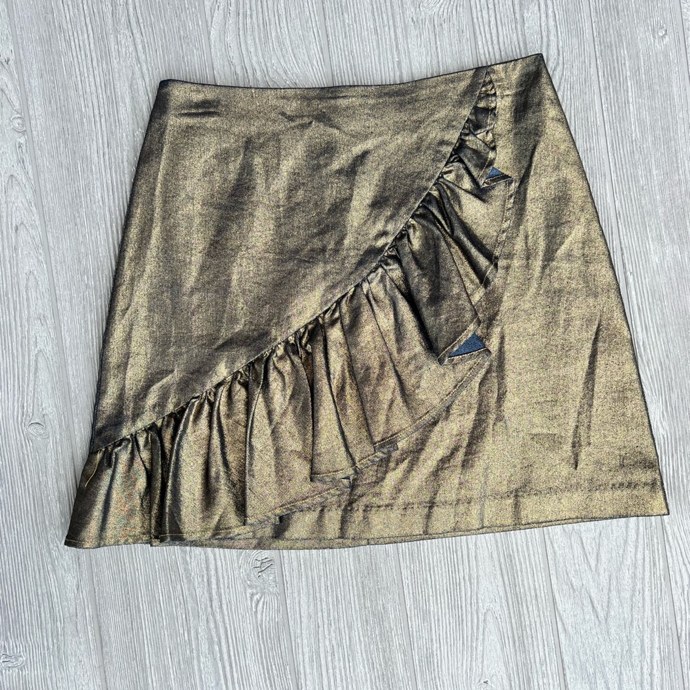 Gianni Bini Metallic Gold Ruffle Mini Skirt Size Small Y2K Party Club